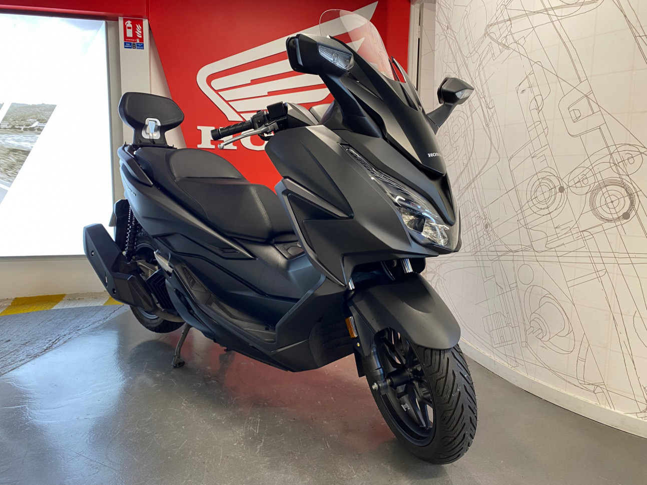HONDA FORZA 125 - DEPOT VENTE - 99.13€/ Mois*