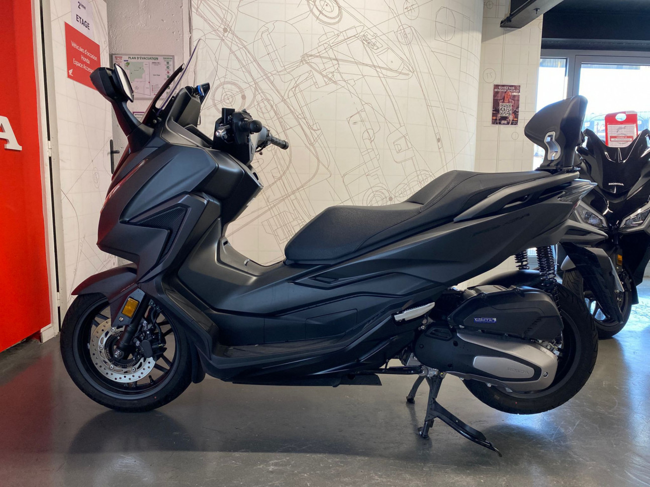 HONDA FORZA 125 - DEPOT VENTE - 99.13€/ Mois*