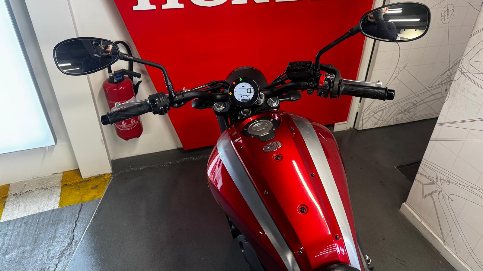 YAMAHA XSR 700 ABS BRIDEE A2 / DEPOT VENTE