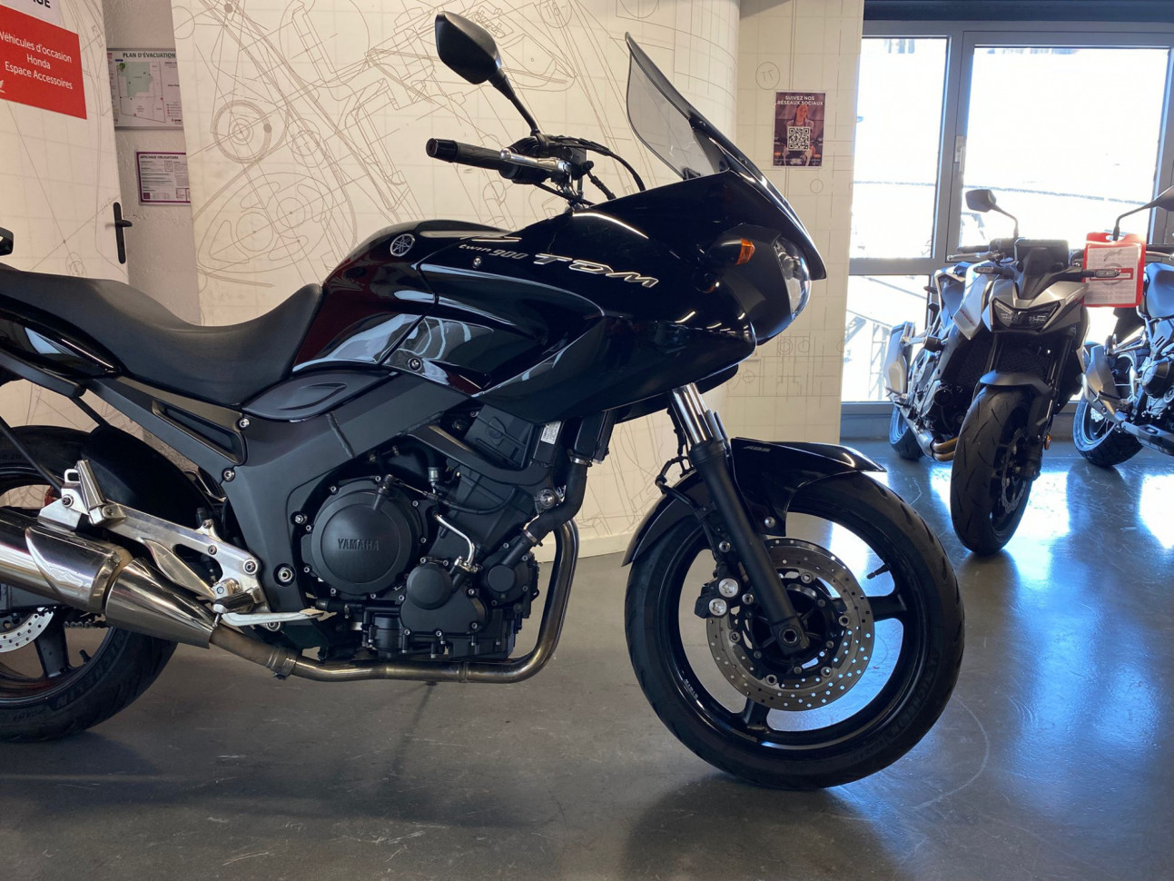 YAMAHA TDM 900