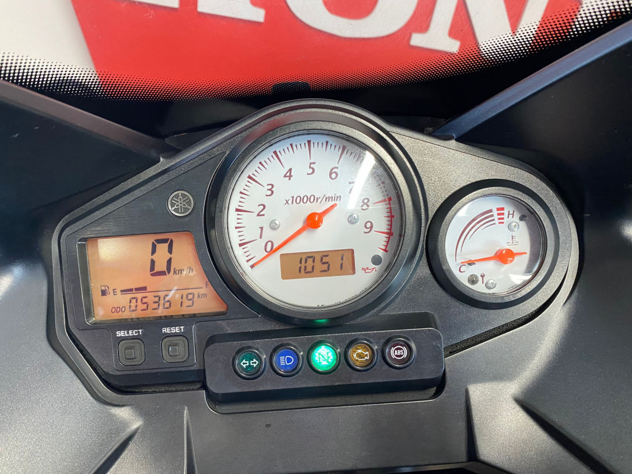 YAMAHA TDM 900