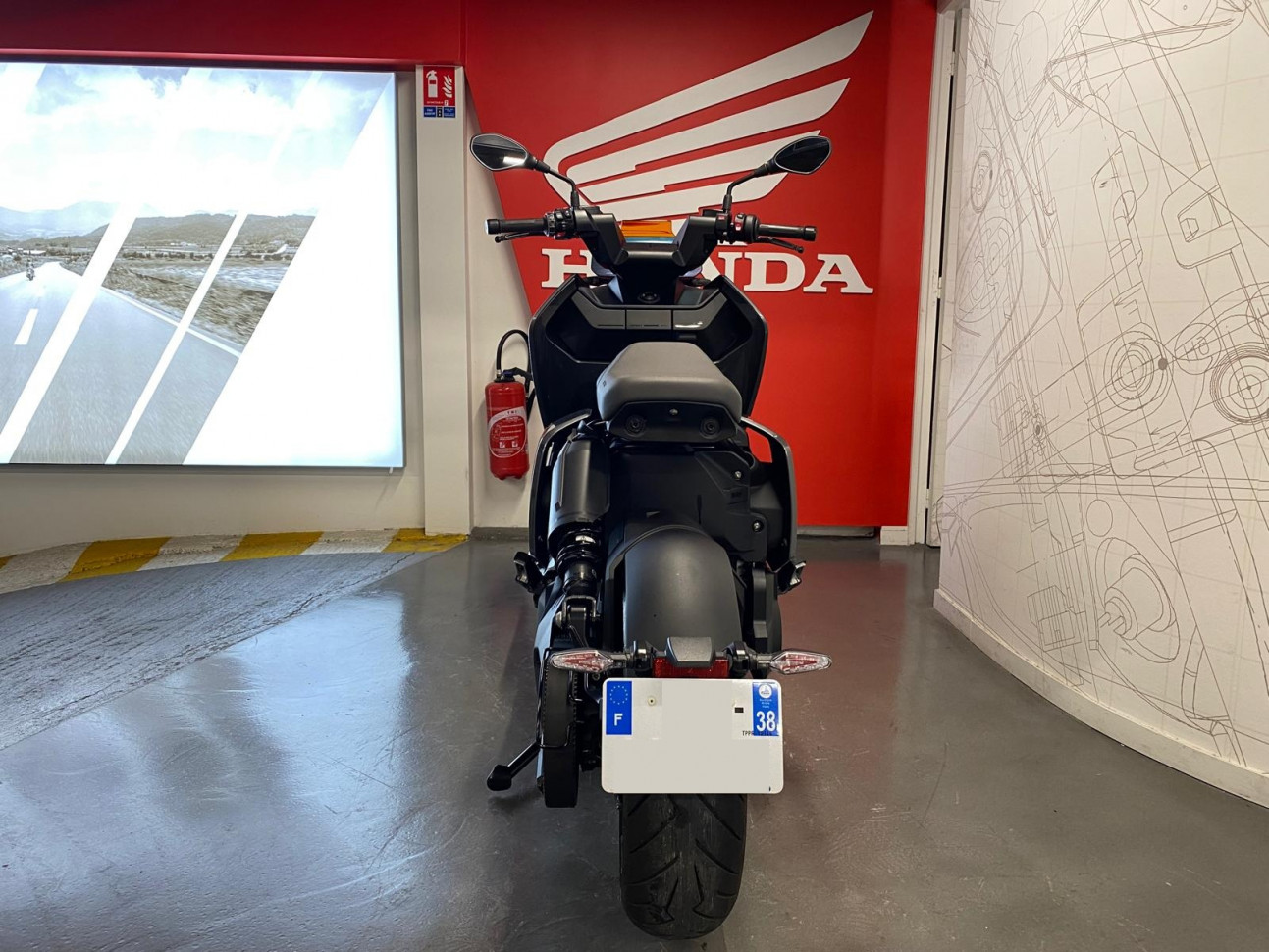 BMW CE 04  Equivalent 400Cm3 - 163.65€/ mois*