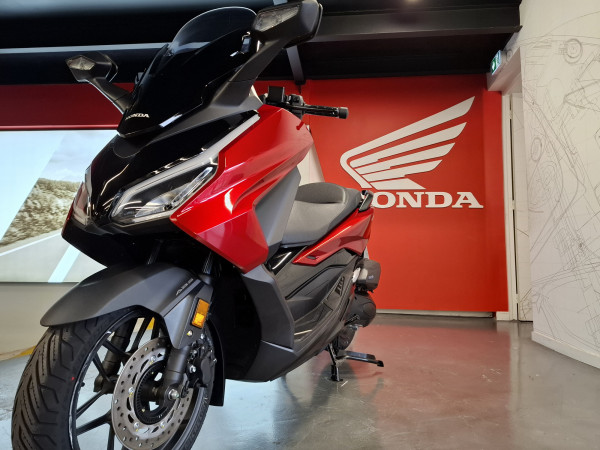HONDA FORZA 350 abs - 96€/MOIS*