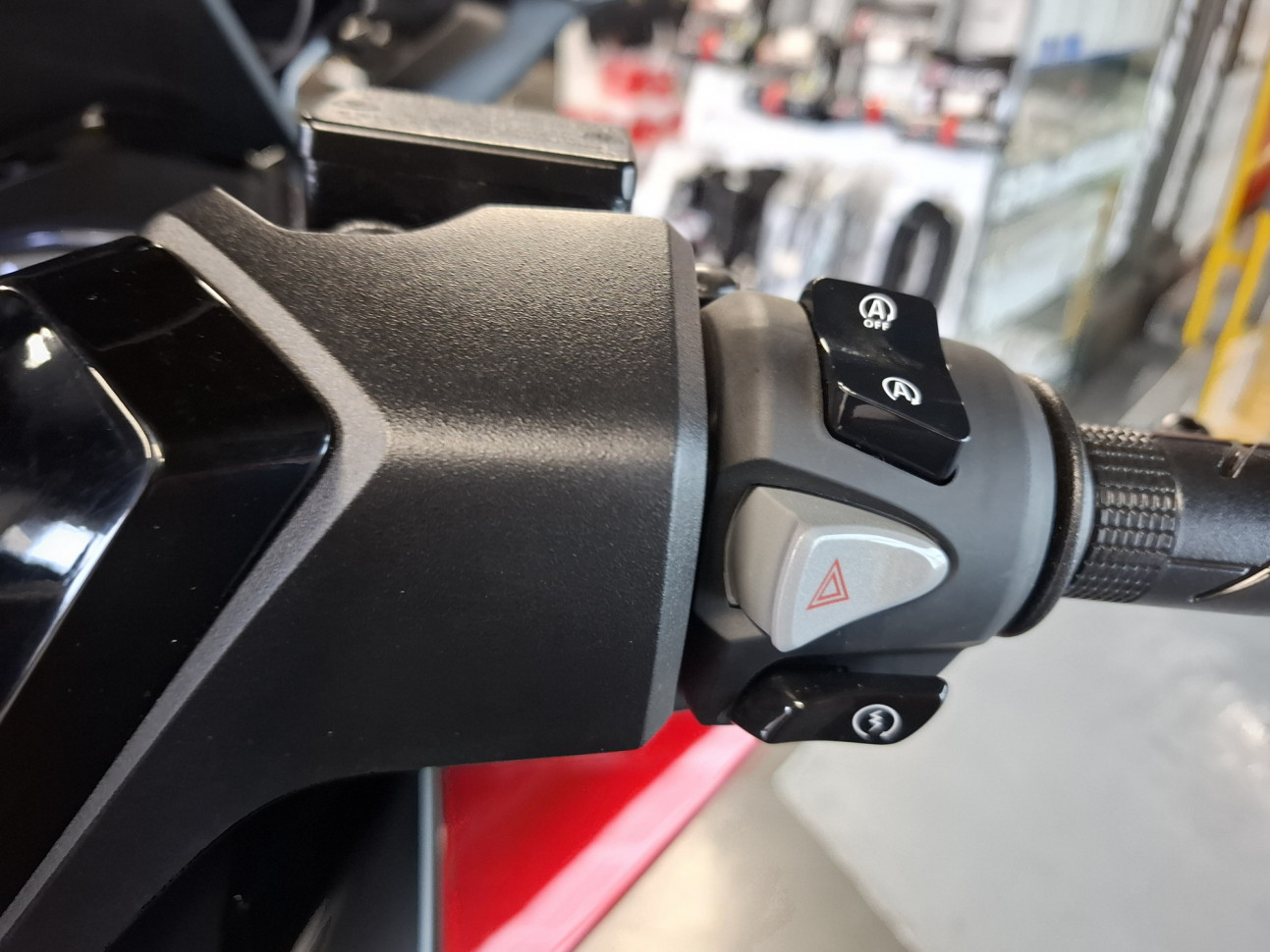 HONDA FORZA 350 abs - 96€/MOIS*