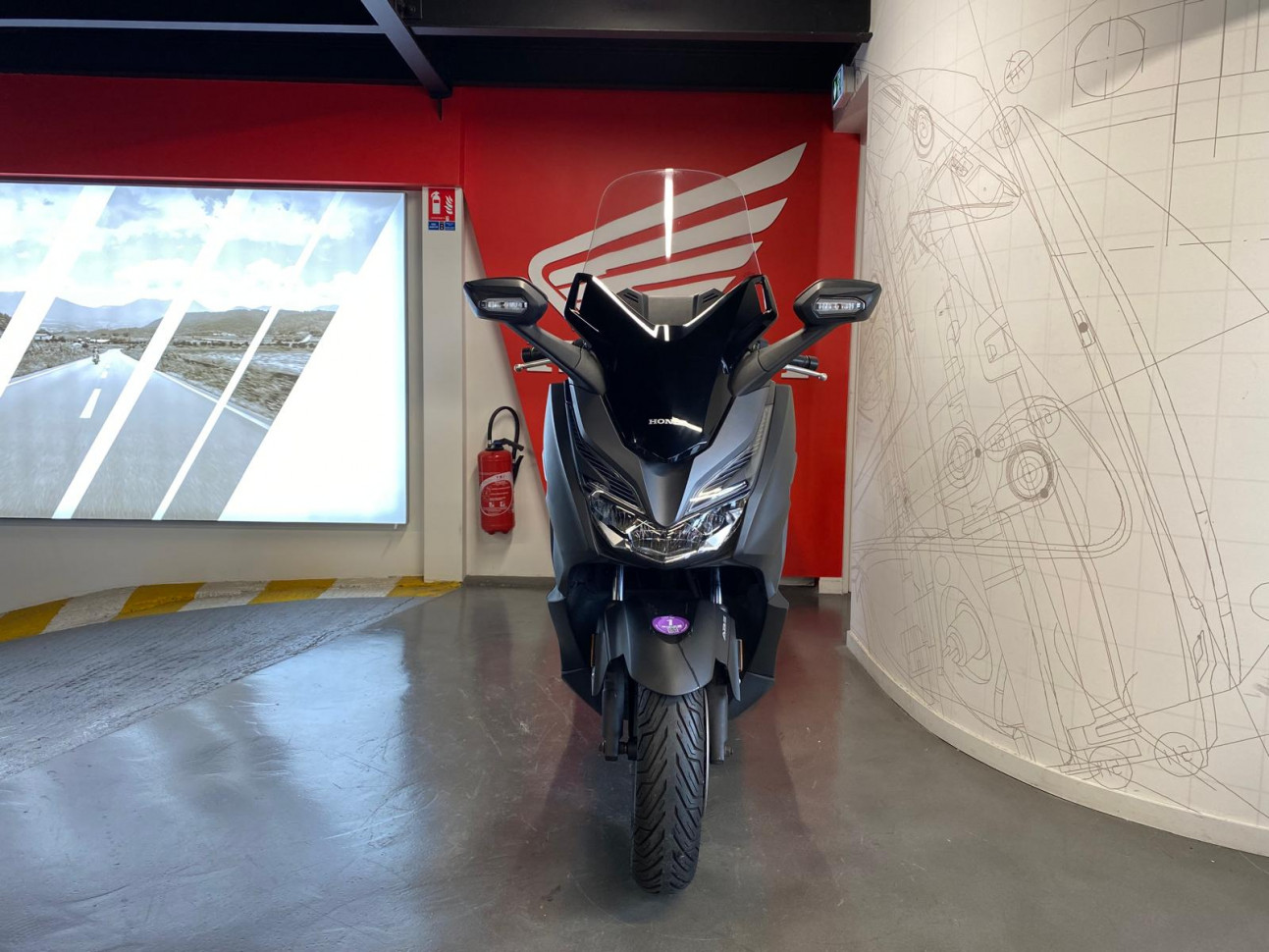 HONDA NSS FORZA 125 Smart Top Box - 114€/mois*