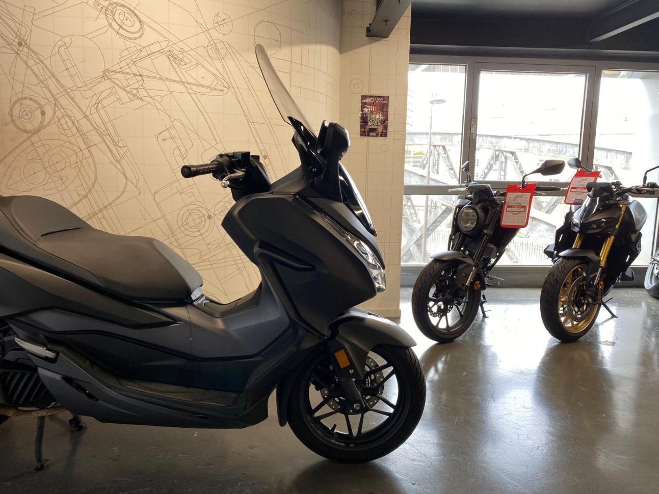 HONDA NSS FORZA 125 Smart Top Box - 114€/mois*