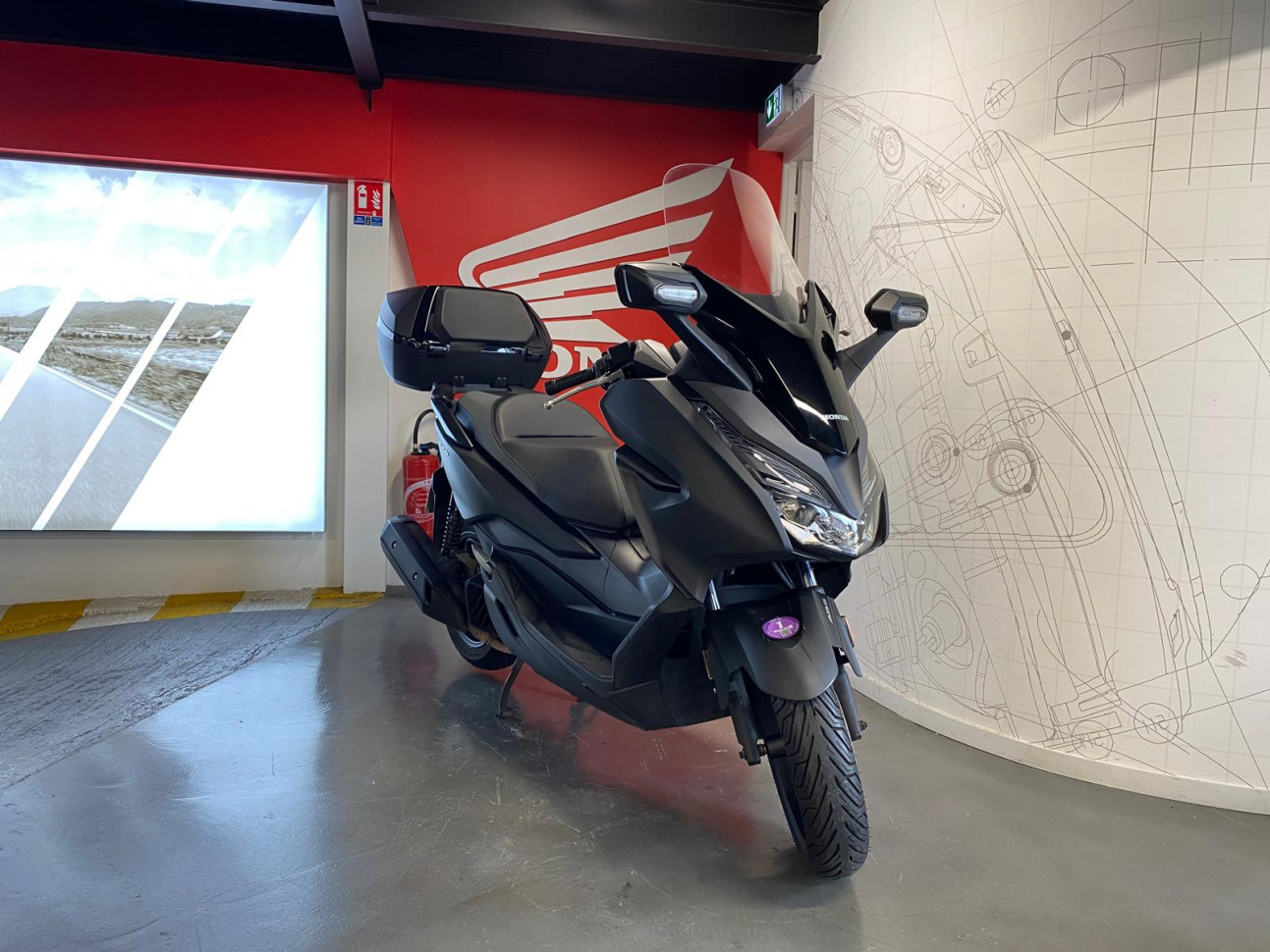 HONDA NSS FORZA 125 Smart Top Box - 114€/mois*