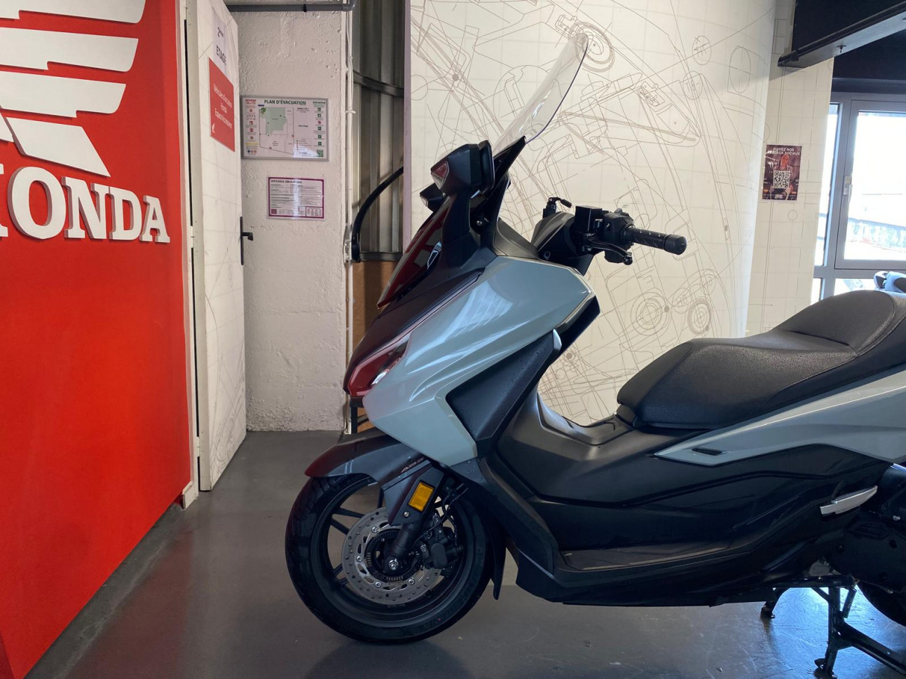HONDA NSS FORZA 125 - 113€/ mois*