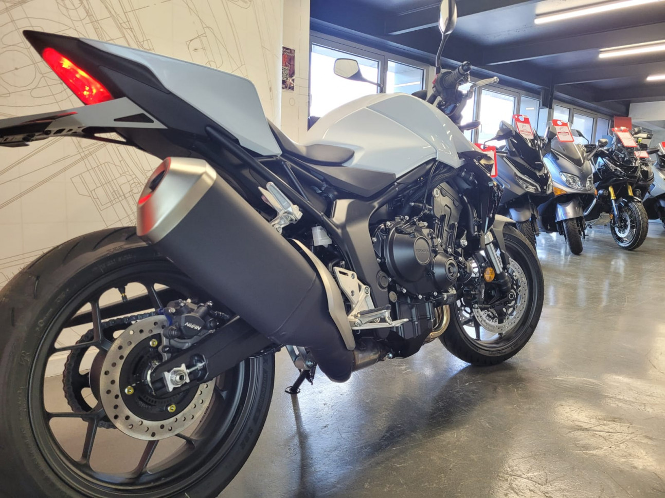 HONDA CB 1000 Hornet 1ere MAIN - 184€/Mois*
