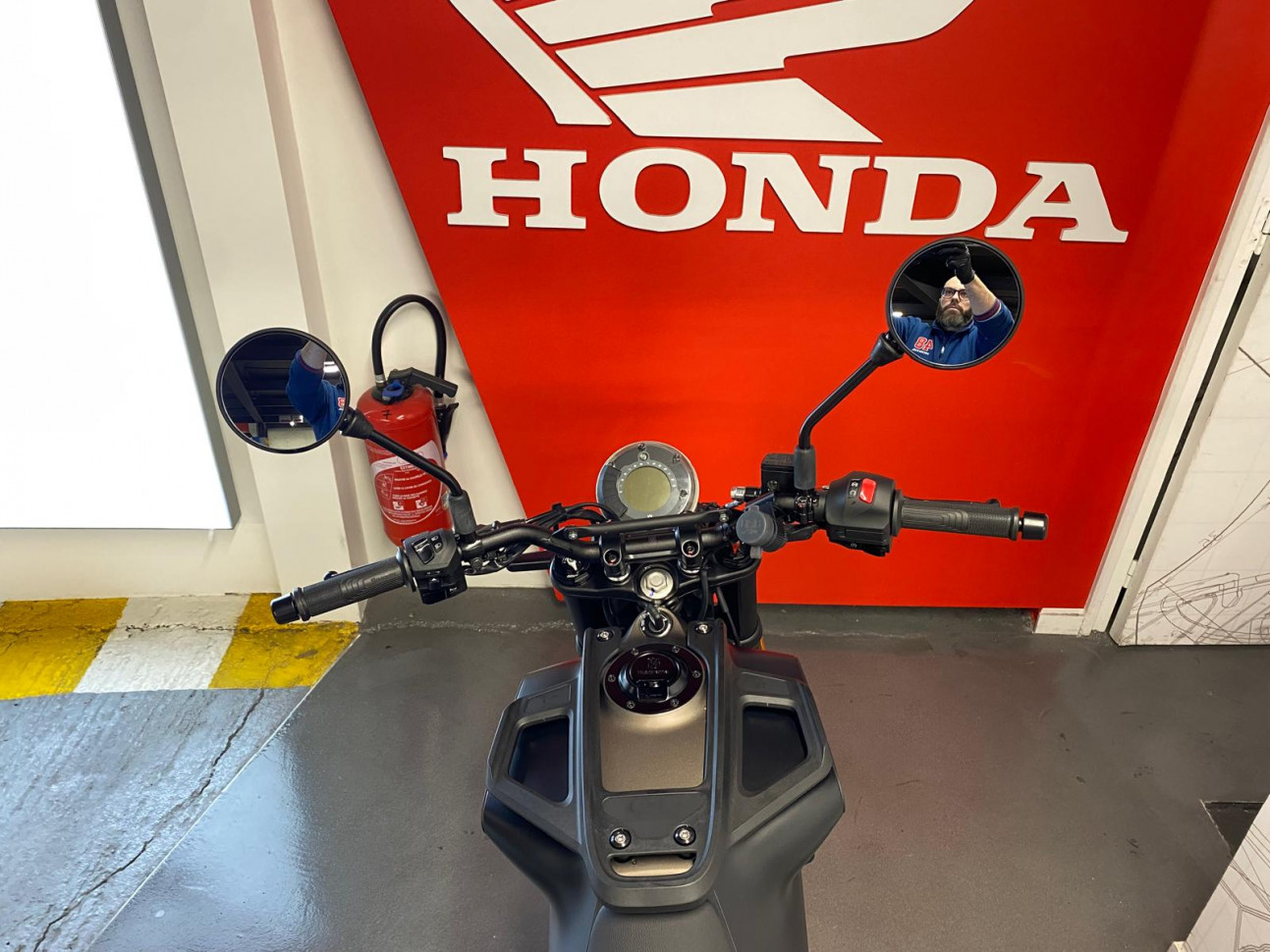 HUSQVARNA SVARTPILEN 401 - DEPOT VENTE