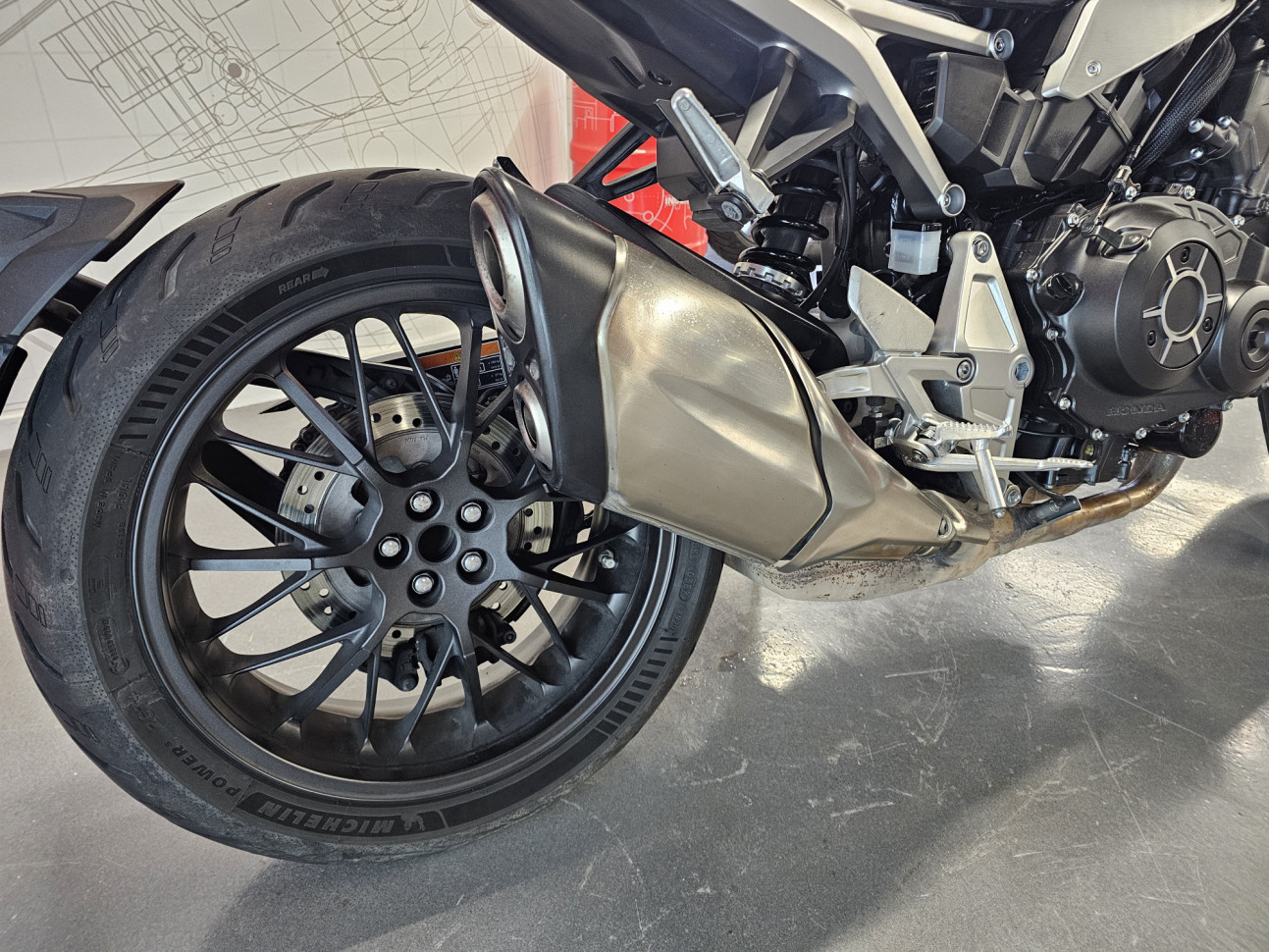 HONDA CB1000 R - Garantie constructeur jusqu