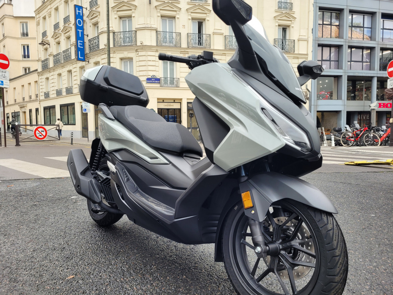 HONDA FORZA 125 SMART TOP BOX - 96€/MOIS*