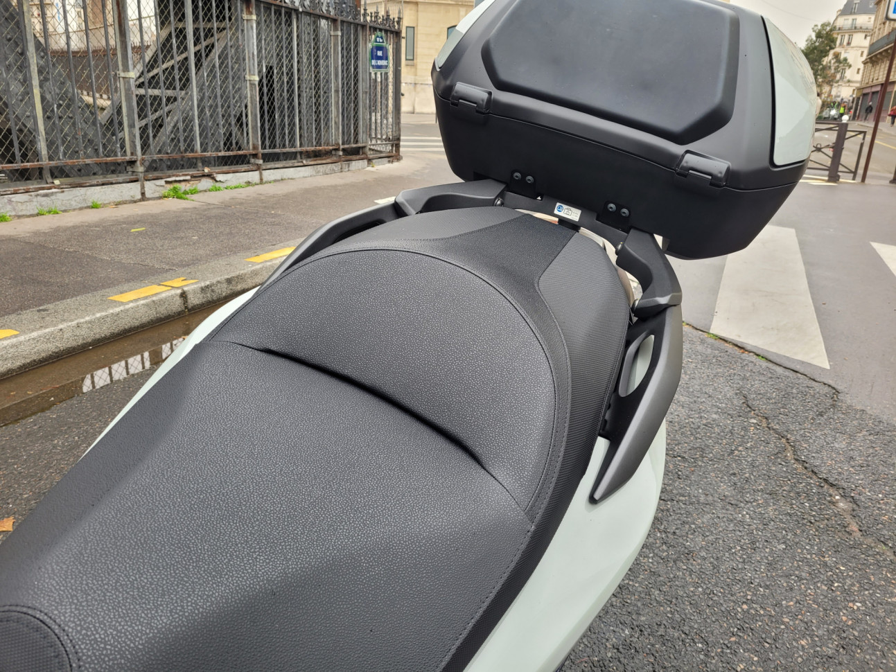 HONDA FORZA 125 SMART TOP BOX - 96€/MOIS*