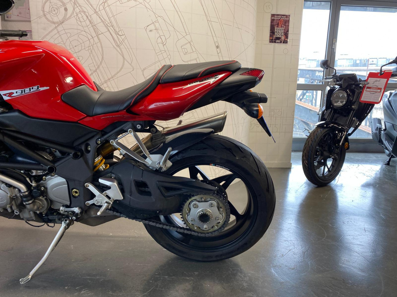 MV AGUSTA BRUTALE 989 R