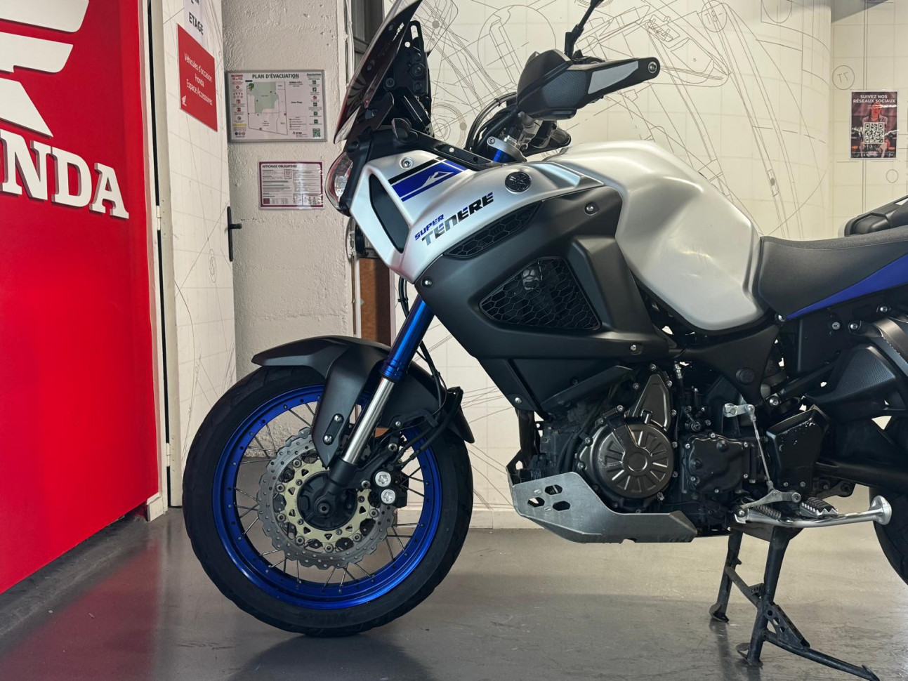 YAMAHA XTZ 1200 SUPER TENERE / DEPOT VENTE 