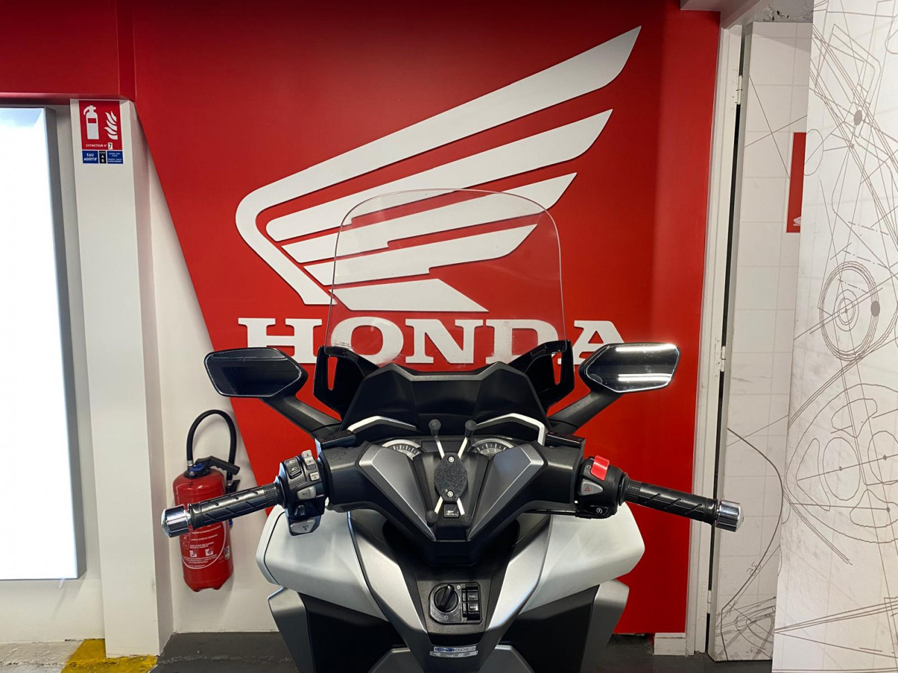 HONDA FORZA 300 Smart TopBox ABS - GARANTIE 12 MOIS - 96.10€/Mois*