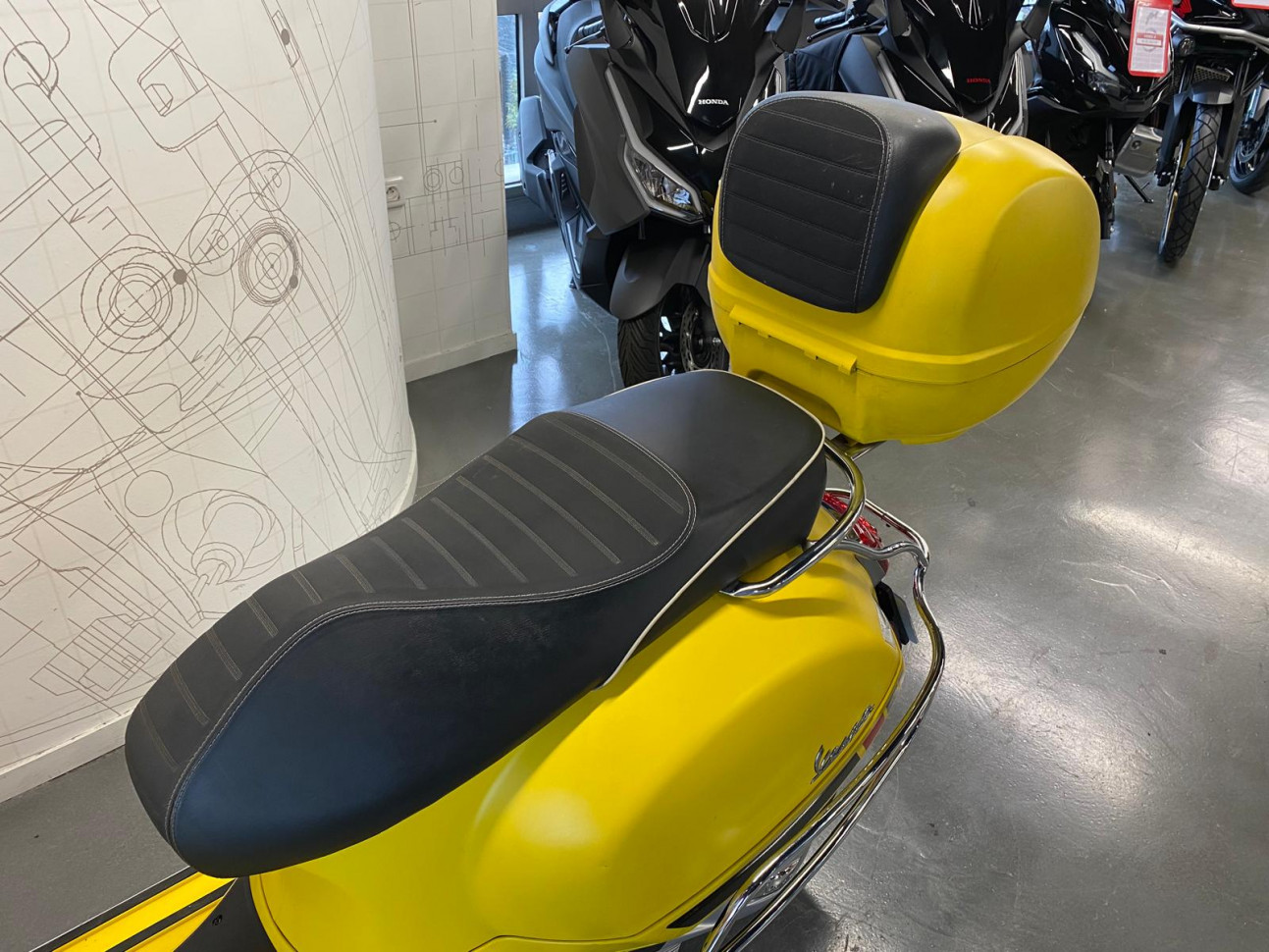 VESPA GTS 125IE SUPER - DEPOT VENTE