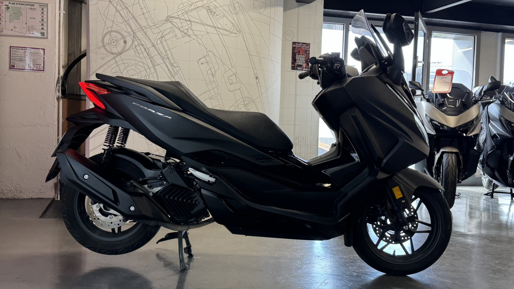 HONDA FORZA 125 2025 - 96€/MOIS*