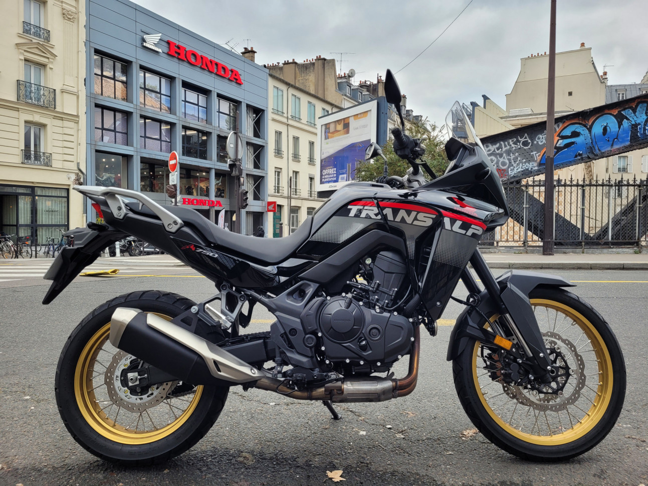 HONDA TRANSALP 750 - 160€/MOIS - BRIDAGE A2 OFFERT