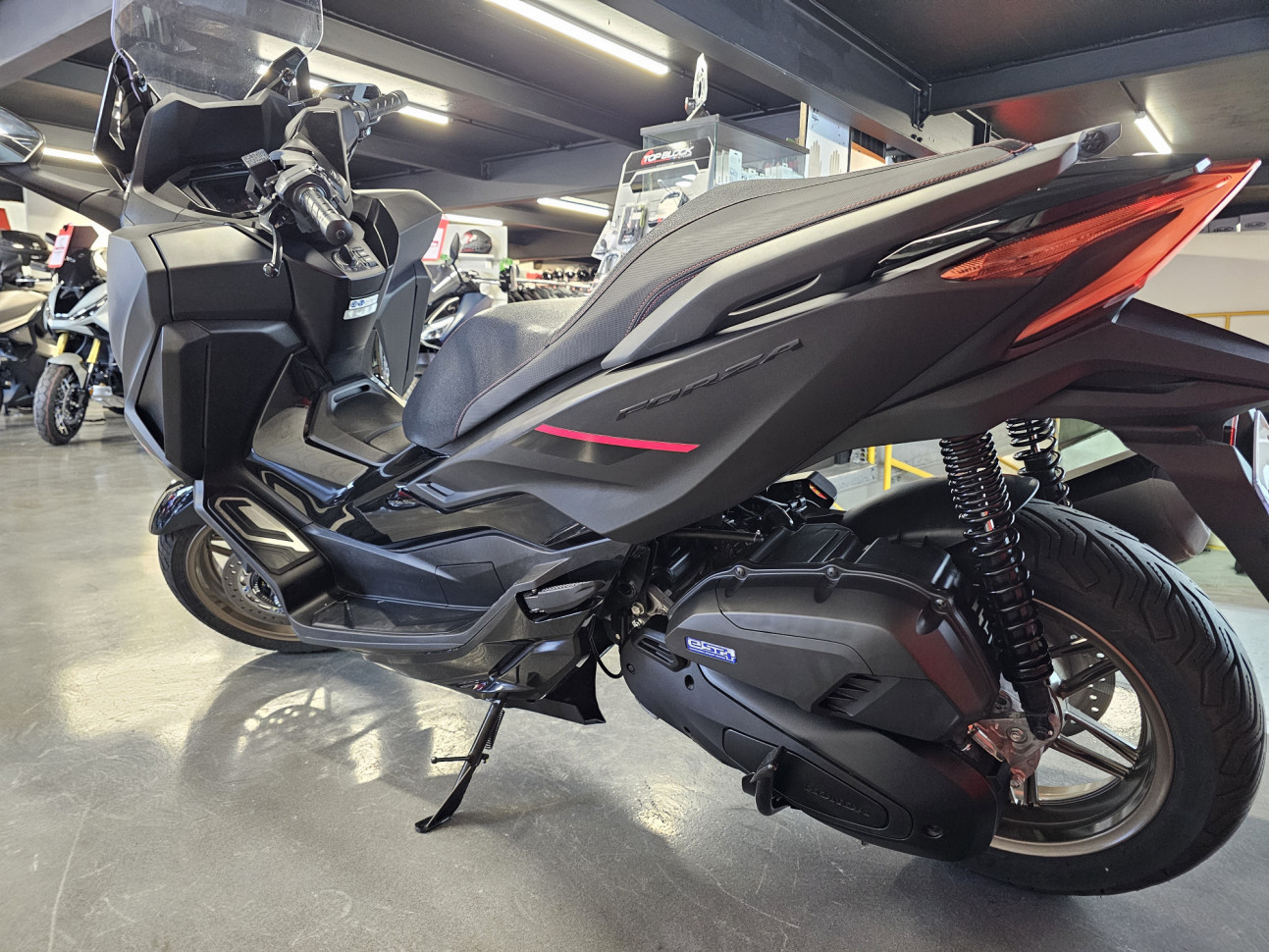 HONDA FORZA 125 Special Edition SE - 96€/MOIS*
