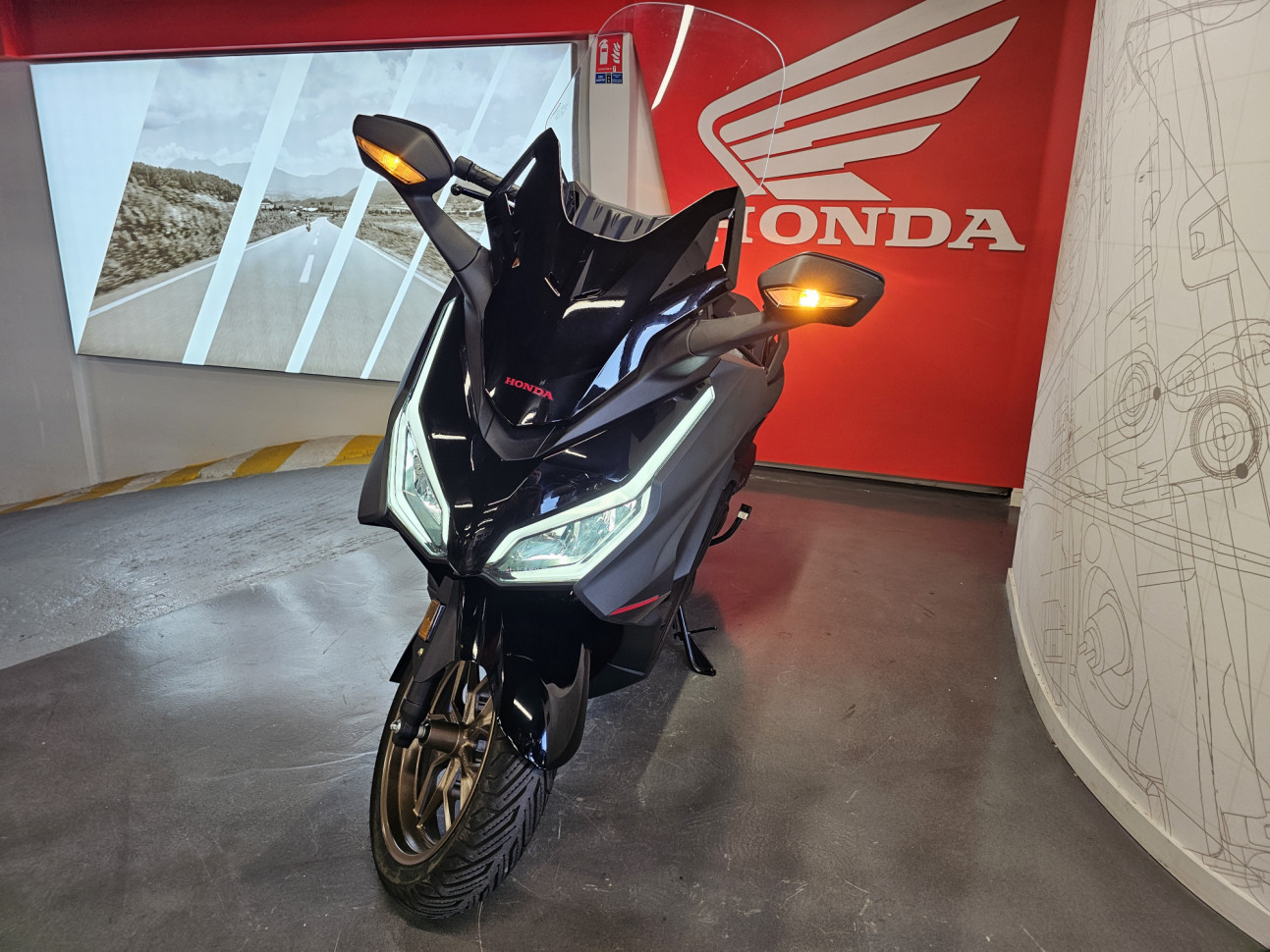 HONDA FORZA 125 Special Edition SE - 96€/MOIS*