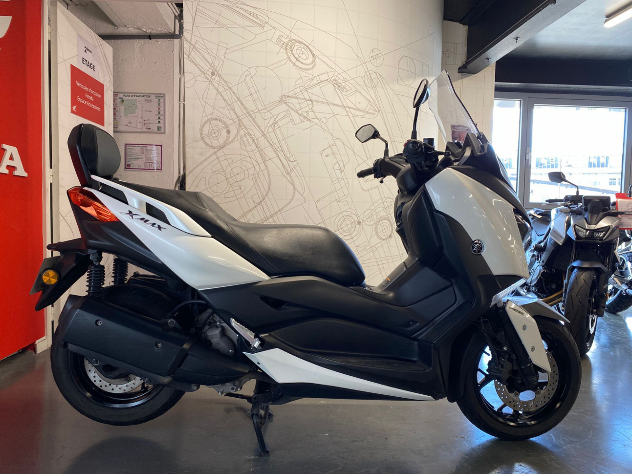 YAMAHA X-MAX 300 ABS - Garantie 12 mois - 118€/mois*