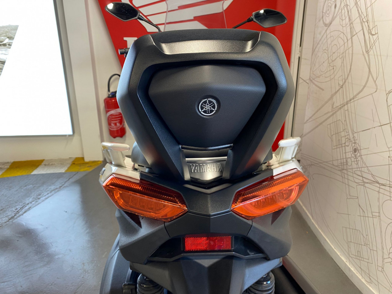 YAMAHA X-MAX 300 ABS - Garantie 12 mois - 118€/mois*