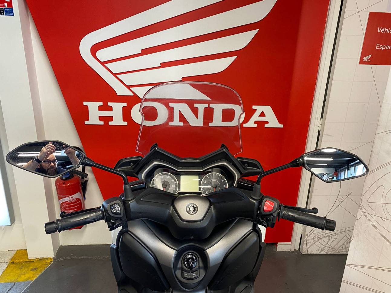YAMAHA X-MAX 300 ABS - Garantie 12 mois - 118€/mois*